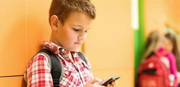 احذروا.. مواقع التّواصل تدمّر الصحة العقلية لأطفالكم