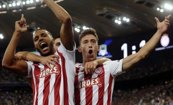 يوسف العربي يتألق ويسجّل ثنائية لأولمبياكوس في دوري أبطال أوربا