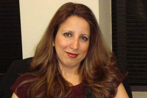 مساط. صحفية مغربية شهيرة بأمريكا تكتب رسالة استقالة مؤثرة من الحرة الأمريكية