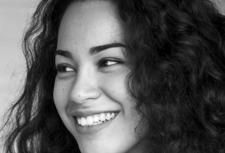 برافو.. المغربية أمينة دومان تنجز “أفضل رسالة دكتوراه في فرنسا”