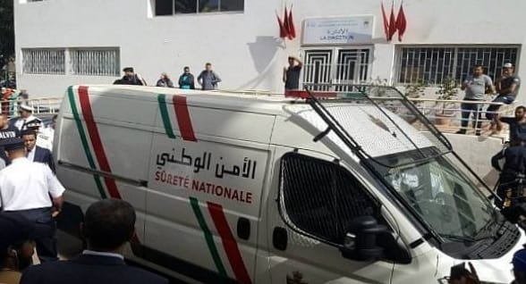 مكناس. اعتقال خمسة أشخاص متلبسين بـ”فبركة” فيديو يتضمن “جرائم” وهمية