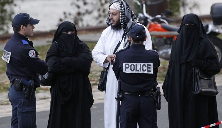 هولندا. قانون حظر النقاب يدخل حيز التنفيذ بعد جدل دام 14 عاما