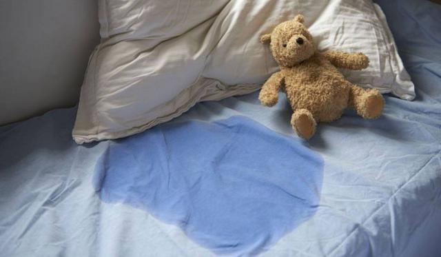 كيف تخلص طفلك من “التبول الليلي” في 7 أيام؟