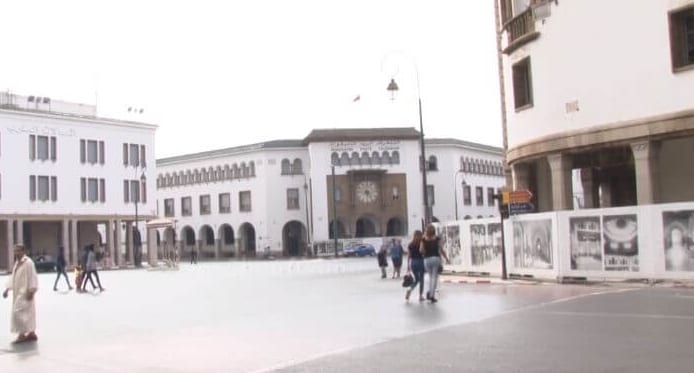 الرباط نقيةً وهادئة اليوم الأحد بعد “تخلصها” من السيارات والناقلات