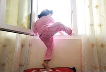 أكادير. مصرع طفلة إثر سقوطها من الطابق الرابع لمنزل أسرتها