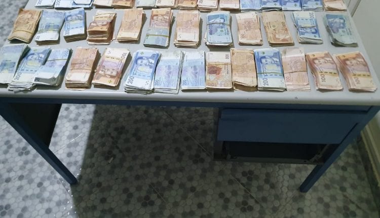 وزان..الدرك الملكي يوقف مستشار جماعي وصديقة وبحوزتهما 30 مليون