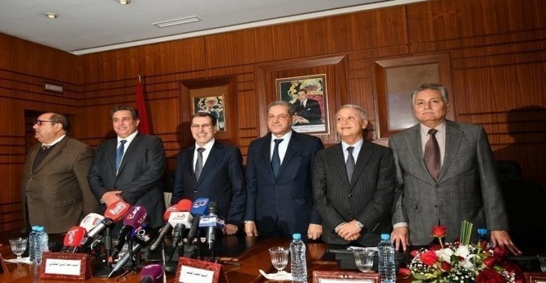 إنفراد الـPJD بمناقشة التعديل الحكومي..يثير غضب “مسؤول بارز” وغليان في الحركة