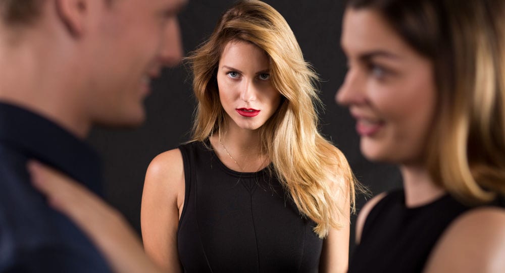 دارسة.. مشاكل العمل قد تدفع الرجال للخيانة الزوجية