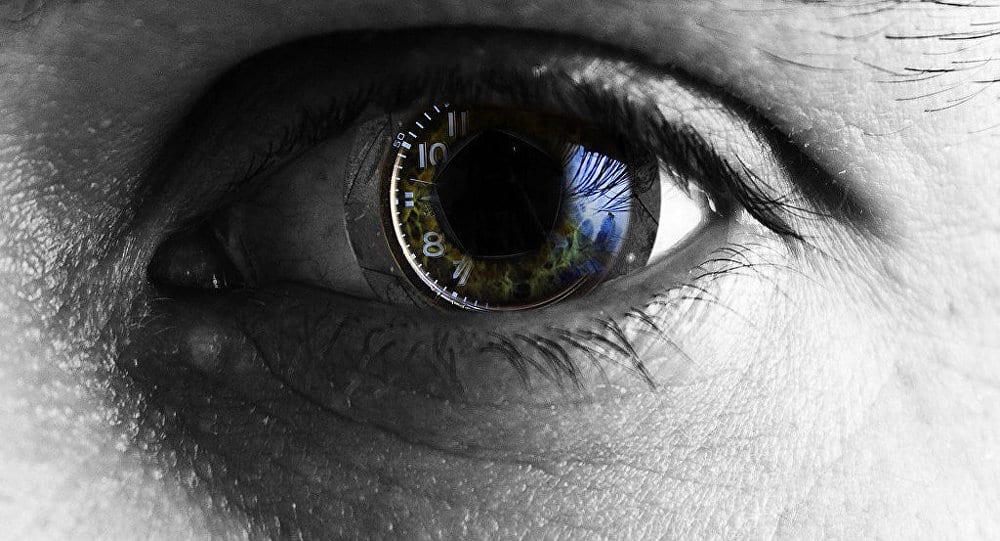 ها كيفاش.. لن تخسر نظرك بسبب الهاتف الذكي