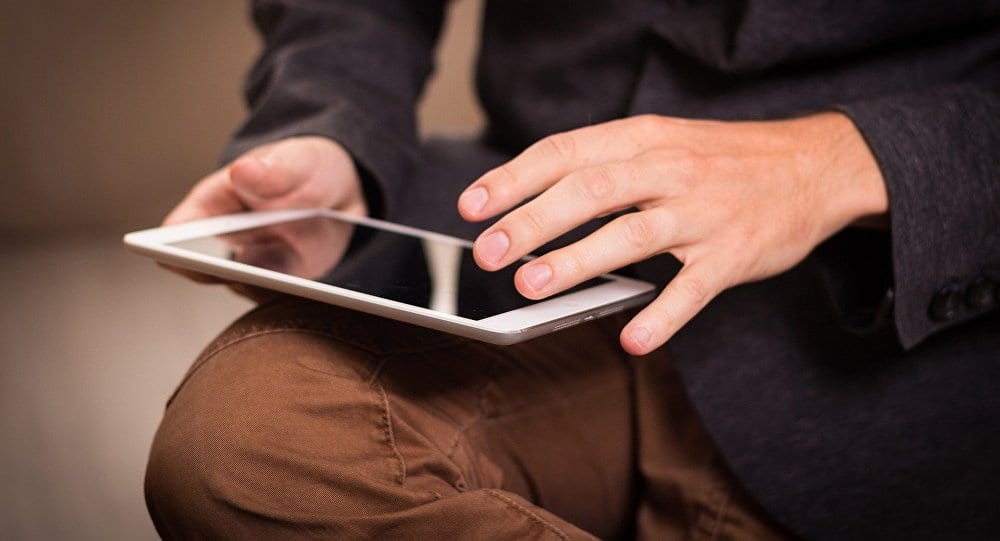 جديد “آبل”.. لوحة مفاتيح “افتراضية” عوض أصابع اليد