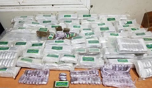 معبر باب سبتة. الجمارك تحجز مخدرات وهواتف ذكية مهرَّبة