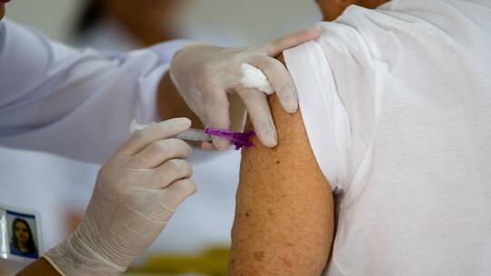 متى يفضل التلقيح ضد الإنفلونزا؟