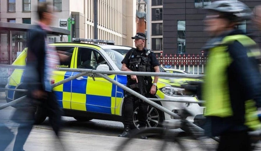 بريطانيا. الشرطة تخلي مركزا تجاريا بعد حوادث طعن في مانشستر