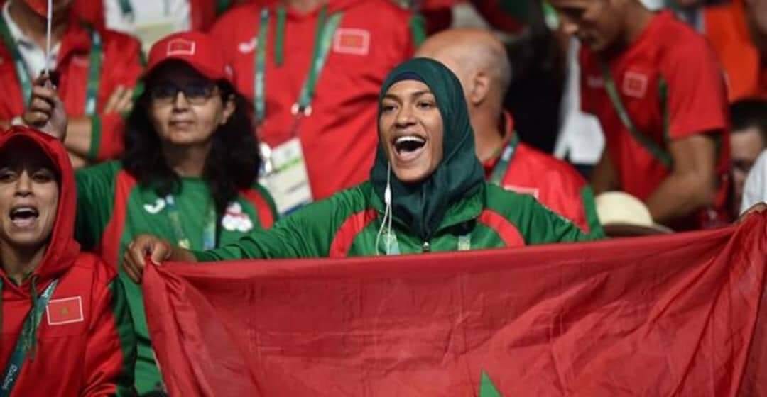 الملاكمة المغربية المرضي تتطلع إلى دخول التاريخ غدا في روسيا