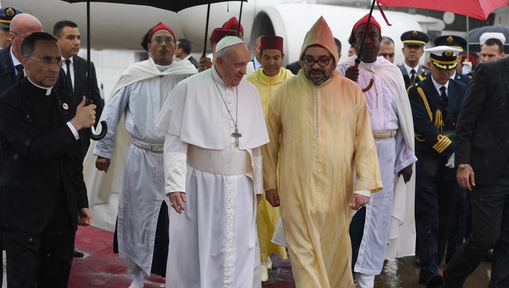 أمير المؤمنين يعزي في وفاة البابا بينديكتوس الـ16