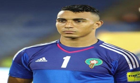 “الكاف” توقف حارس المنتخب الوطني لأقل من 23 سنة