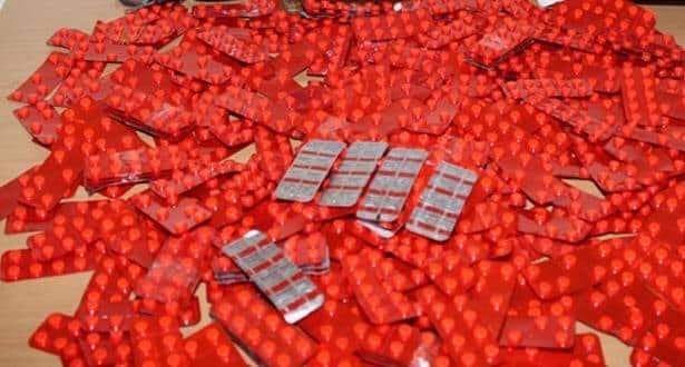 جايّات من الصبليونْ.. أمن طنجة يحجز أكثر من 86 ألف “قرقوبية” بحوزة فتاتين