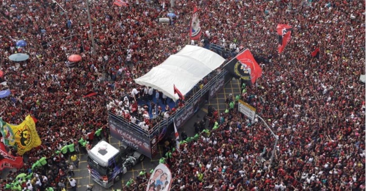 فلامينغو البرازيلي يحرز لقبين في 24 ساعة