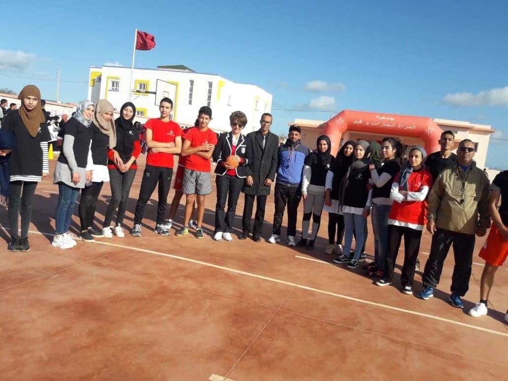 نزهة بيدوان تشارك في يومين رياضيين في الدريوش