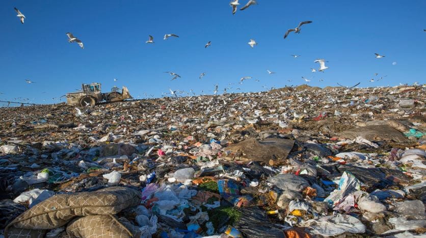 كازا. مجلس البيضاء “ينهي” أزمة مطرح مديونة للنفايات بحل “ترقيعي”