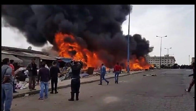 كازا. السلطات تهدم محلات سوق “ولد مينة” بعد احتراقها مارس الماضي