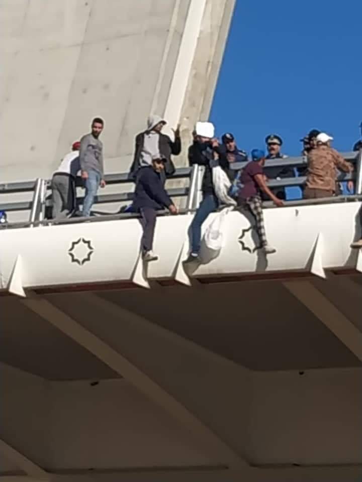 خطير. نزلاء في خيرية عين الشق يهددون بـ”الانتحار الجماعي” من على قنطرة “سيدي معروف” (+صور)