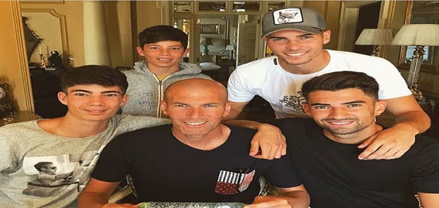 زين الدين زيدان وأسرته في زيارة “سرية” لمراكش