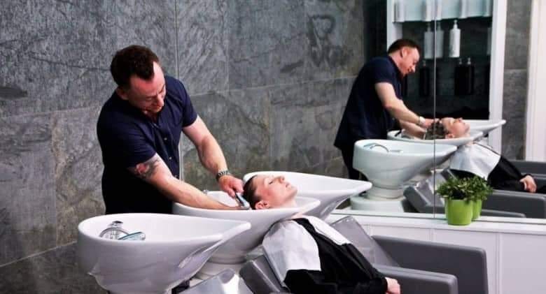 ها كيفاش تغسلو شعركم بالطريقة الصحيحة..