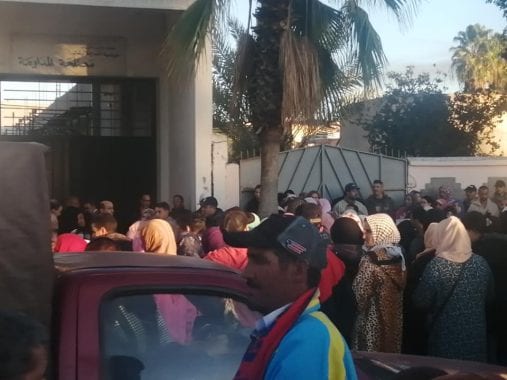 أش واقع فتيفّلت!.. العثور على نصف جثة لامرأة أخرى والسكان يحتجّون