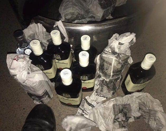 في عمليتين متفرقتين. جمارك “باب مليلية” تحجز أزيد من 60 قنينة “ويسكي”