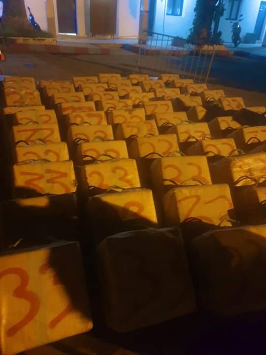 حجز ثلاثة أطنان و657 كيلوغراما من “الحشيش” داخل سيارة بالناظور