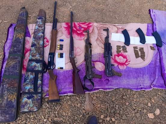 طانطان. إيقاف خمسة أشخاص بحوزتهم أسلحة نارية “جابوها” بتواطؤ مع البوليساريو