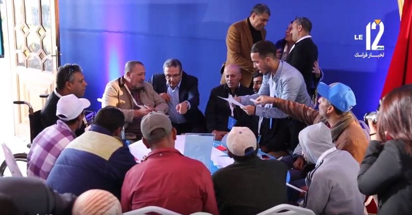 3 قادة بـ”الأحرار”ينصتون لساكنة أزمور ويتعهدون بالترافع عن قضاياها ( +فيديو)