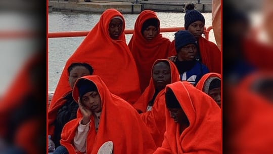 إنقاذ 47 مهاجرة من جنوب الصحراء علِقن في جزيرة قبالة الناظور