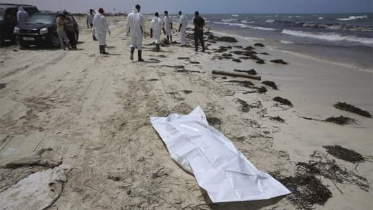 بعد التعرف على هوياتهم.. اسبانيا تُرحّل 4 جثث لغرقى مغاربة