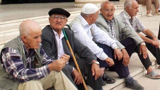 إصلاح أنظمة التقاعد أولوية قصوى للحكومة المقبلة إصلاح أنظمة التقاعد أولوية قصوى للحكومة المقبلة
