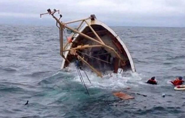 آسفي. خمسة بحّارة في عداد المفقودين بعد انقلاب قاربهم