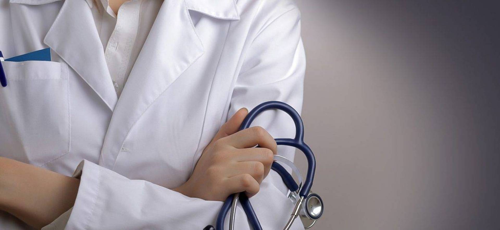 تحناوت. السكان غاضبون بسبب تغيّب طبيبتين عن المركز الصحي