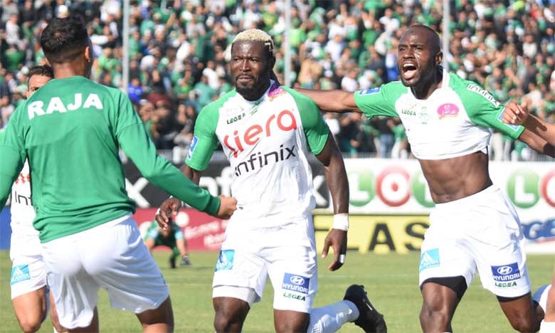 السلامي يتنفس الصعداء بعودة نغاه ويغير تشكيلة الرجاء أمام الفتح