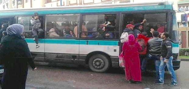 شوافرية طوبيسات كازا لـ”le12.ma”: عيينا من لافيراي ومن حقنا شوية ديال الاهتمام