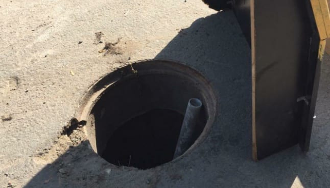 أولاد تايمة. حفرة تُنهي حياة عامل نظافة وسخط عارم للمواطنين