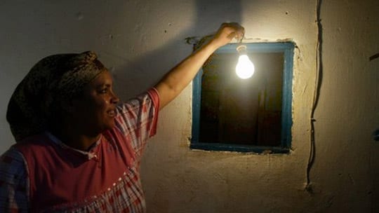 7 ملايين مستفيد في إطار برنامج كهربة العالم القروي بالمغرب