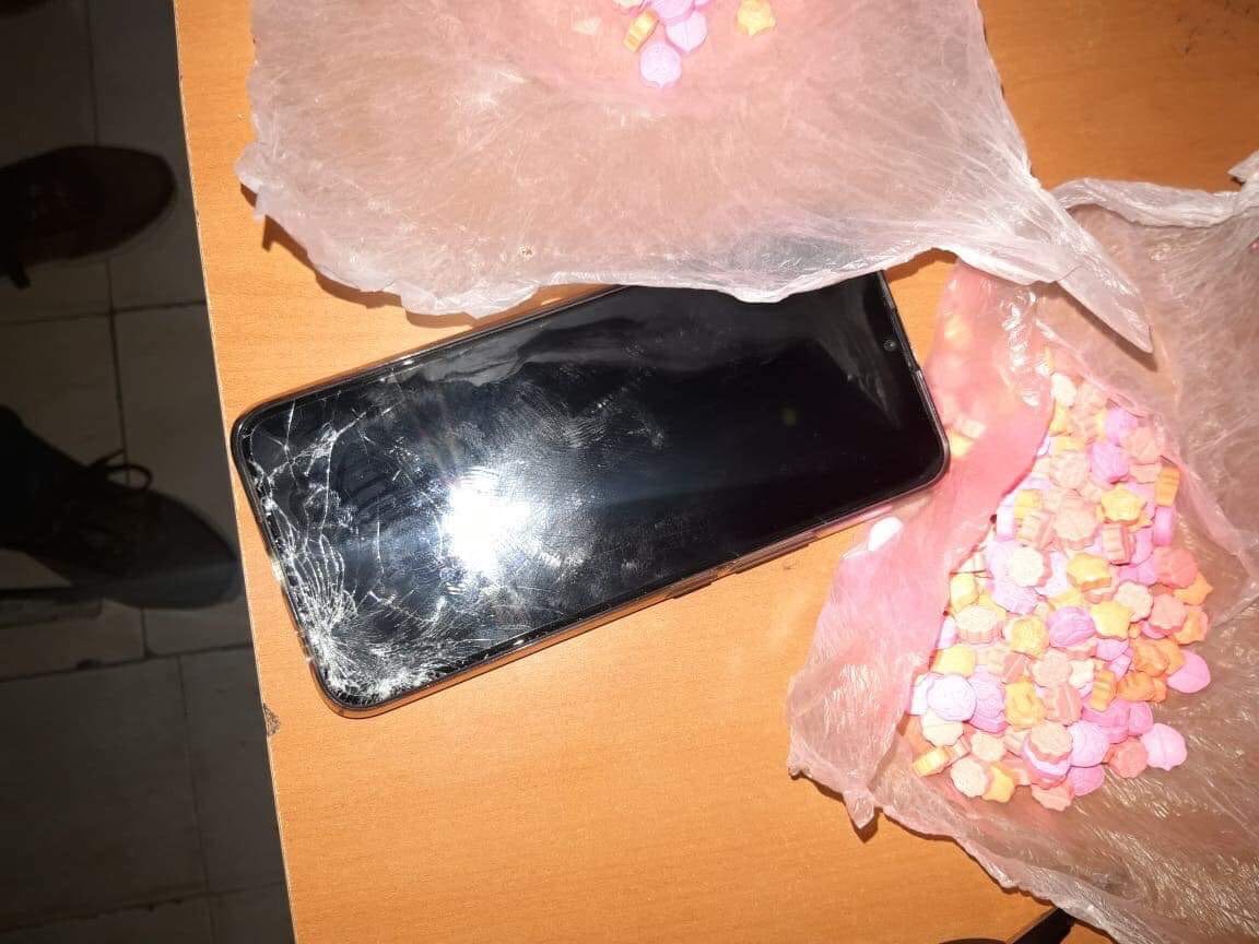 كمين محكم لـ”صقور” أكادير يطيح بمروج “إكستازي” وبحوزته 280 قرصا