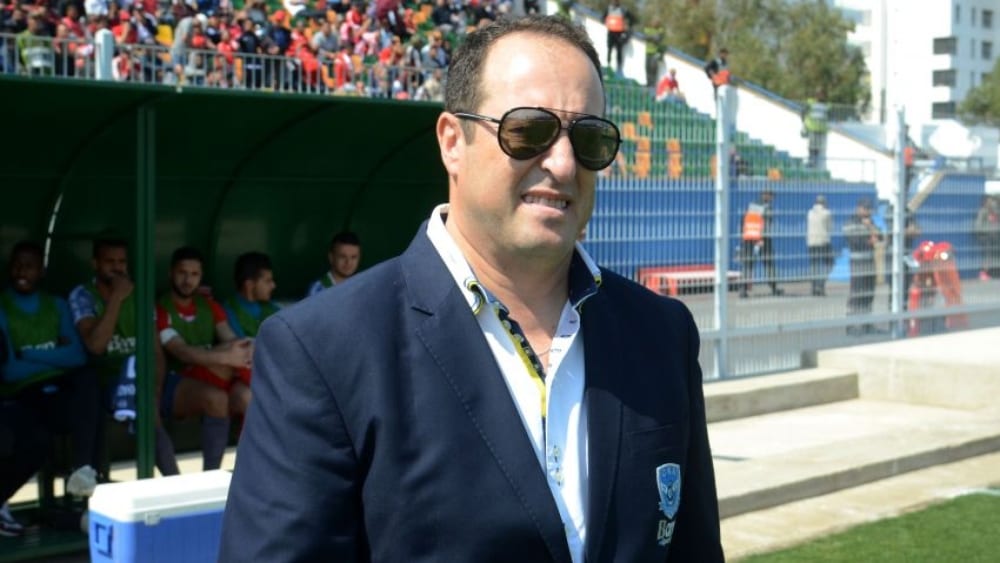 إتحاد طنجة يستقر على بيدرو بن علي مدربًا خلفاً للدميعي المستقيل