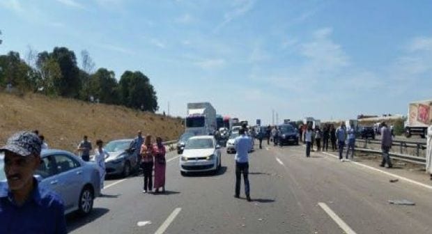 انقلاب “رموك” محمّل بصناديق الليمون في طريق أكادير مراكش