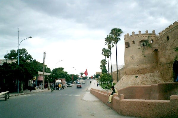 “بغاو يولّيو عمالة”.. سكان أزمور يوجّهون هذه المطالب لوزارة الداخلية