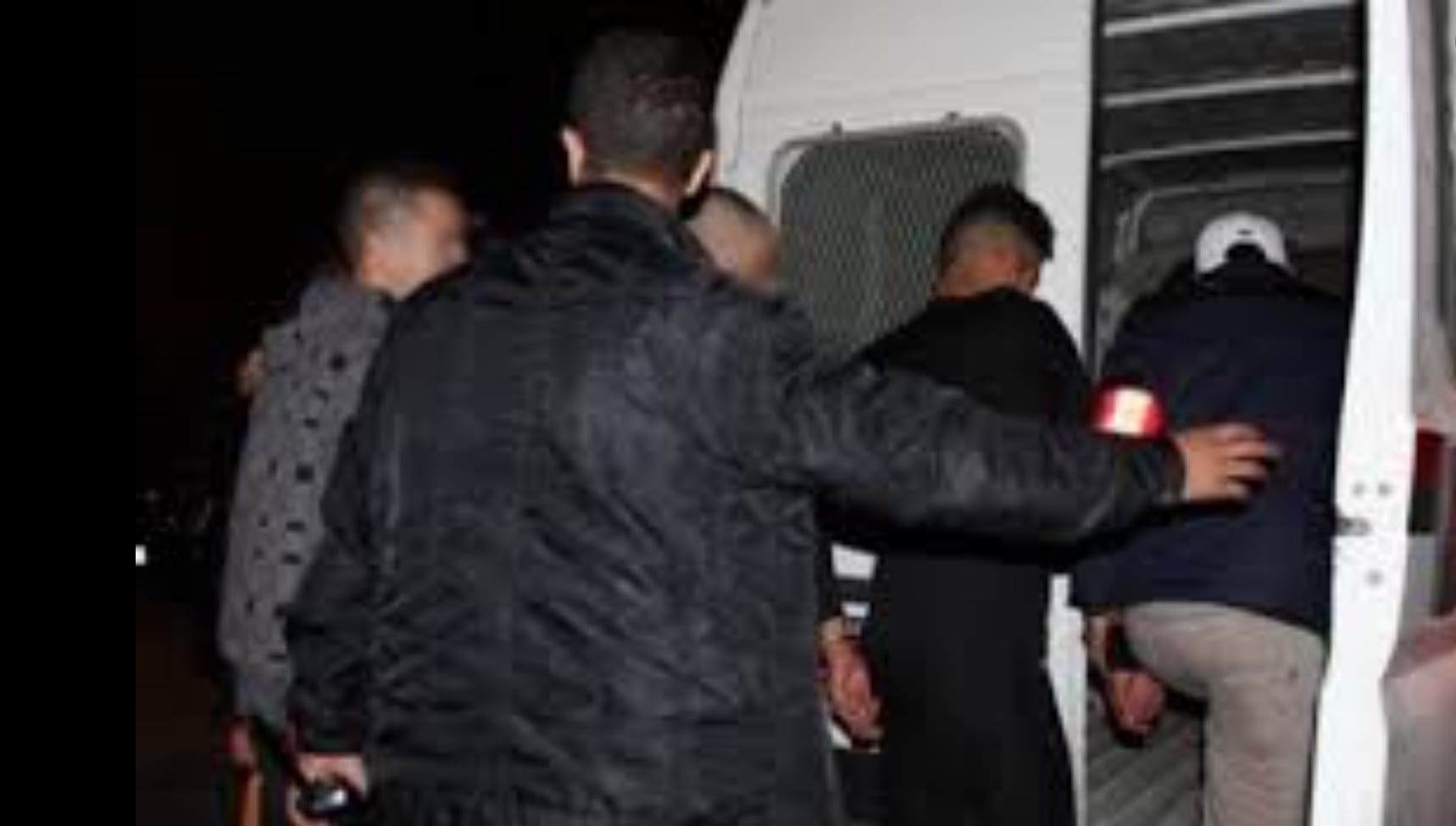 أمن كازا يوقف شخصين ويحجز 7590 قرصا مهلوسا