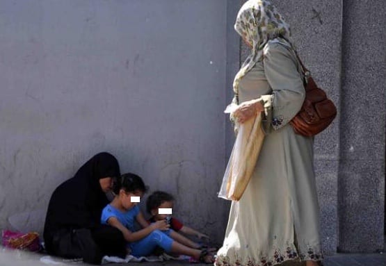 وزيرة محجبة تكشف أرقاما صادمة حول عدد الرضع والأطفال المتخلى عنهم