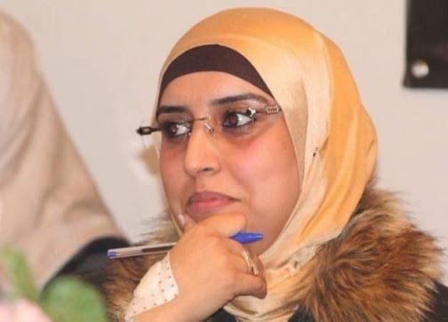 “القنديلة” إيمان صبير توضح حقيقة اقتناء “طوبيسات من إسرائيل”