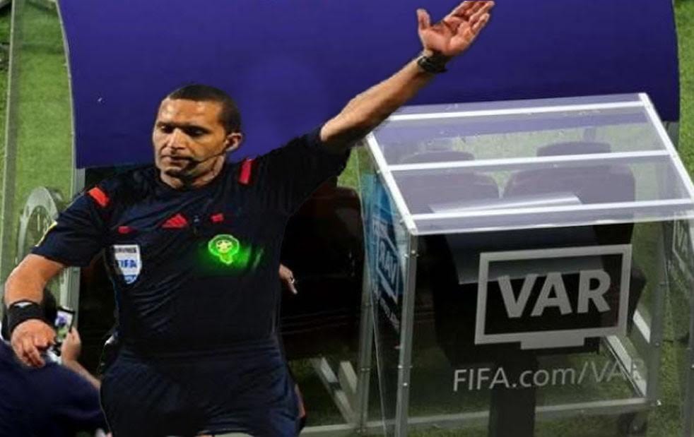 الحكم رضوان جيد يدير أول مباراة بـ”الفار” في البطولة الوطنية